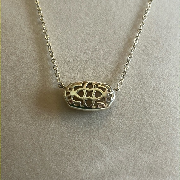 🤍Kendra Scott Gold Necklace with Druzy stone pendant - Picture 4 of 8